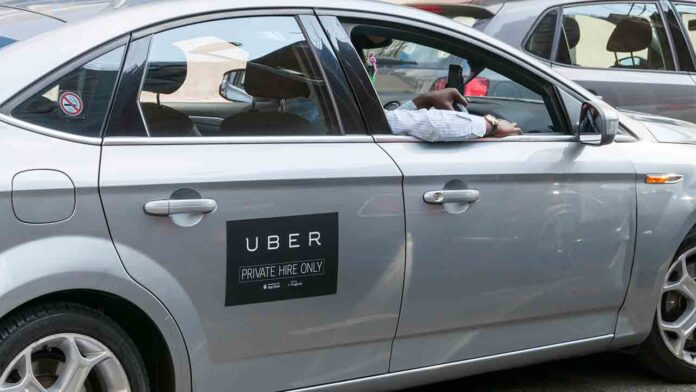 Conductores británicos de Uber demandan a la empresa por el uso de datos