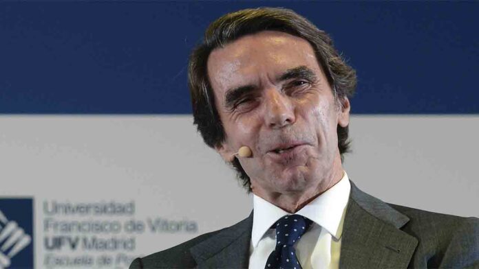 La UDEF pide investigar contratos de Aznar sobre la Caja B del PP