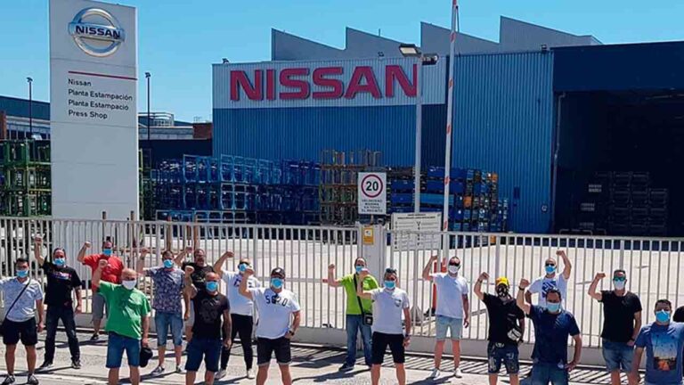 Los trabajadores de Tecnove, subcontrata de Nissan, se movilizan contra el cierre