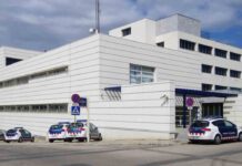 Suspenden a dos Mossos por burlarse de una menor que había sido violada Suspenden a dos Mossos por burlarse de una menor que había sido violada