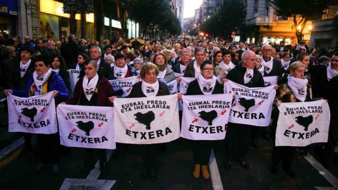 Un preso vasco será llevado a Euskadi y se acercará a otros cinco