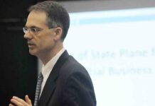 5 abogados de Trump renuncian cuando falta una semana para el juicio político 5 abogados de Trump renuncian cuando falta una semana para el juicio político