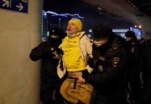 Detenido el opositor ruso Alexei Navalni en el aeropuerto de Moscú Detenido el opositor ruso Alexei Navalni en el aeropuerto de Moscú