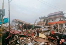Fuerte terremoto en Indonesia con al menos 35 muertos Fuerte terremoto en Indonesia con al menos 35 muertos