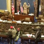 Trump justifica el asalto al Capitolio y Twitter le bloquea la cuenta