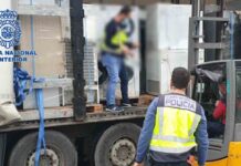 300 kilos de marihuana en frigoríficos dentro de un camión 300 kilos de marihuana en frigoríficos dentro de un camión