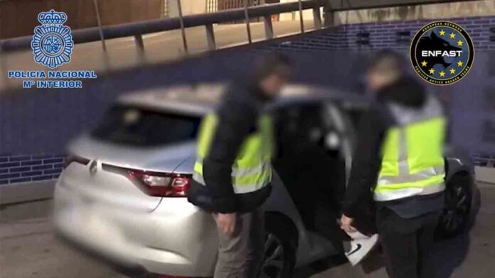Detenidos en Barcelona dos peligrosos fugitivos buscados en Suecia y la República Checa