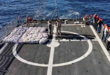 Intervienen 3.000 kilos de cocaína en un buque frente a las costas gallegas Intervienen 3.000 kilos de cocaína en un buque frente a las costas gallegas