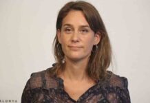 Los comunes defienden un gobierno de cambio transversal y de izquierdas Los comunes defienden un gobierno de cambio transversal y de izquierdas