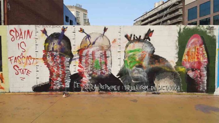 Sabotaje al grafiti de Felipe VI, Juan Carlos I y Franco en Barcelona