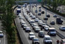 Casi un millón de vehículos salen de Barcelona para el puente Casi un millón de vehículos salen de Barcelona para el puente