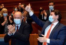Fracasa la moción de censura en Castilla y León Fracasa la moción de censura en Castilla y León