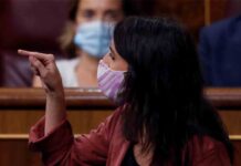 Irene Montero: ‘La vacunación de las infantas cuestiona la utilidad de la monarquía’ Irene Montero: 'La vacunación de las infantas cuestiona la utilidad de la monarquía'