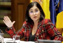 Darías confirma llegar al 70% de la vacunación en verano Darías confirma llegar al 70% de la vacunación en verano