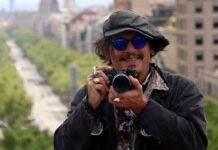 Johnny Depp bromea con quedarse para siempre en Barcelona Johnny Depp bromea con quedarse para siempre en Barcelona
