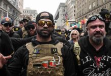 La extrema derecha Proud Boys recauda millones a través de financiación cristiana La extrema derecha Proud Boys recauda millones a través de financiación cristiana