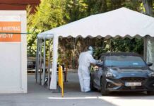 Suben los contagios en la Región de Murcia, pero bajan los casos activos Suben los contagios en la Región de Murcia pero bajan los casos activos