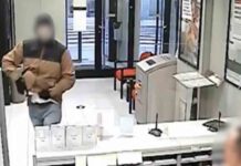Vídeo: Dos detenidos por tres atracos en bancos de Navarra y Zaragoza Dos detenidos por tres atracos en bancos de Navarra y Zaragoza