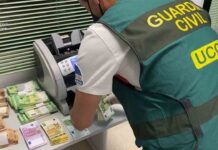 Intervienen 5 toneladas de hachís a un grupo que operaba en España, Italia y Marruecos Intervienen 5 toneladas de hachís a un grupo que operaba en España, Italia y Marruecos