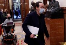 Archivada la denuncia contra Podemos por las donaciones de la Fundación 25-M Archivada la denuncia contra Podemos por las donaciones de la Fundación 25-M