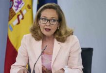 El Gobierno podría subir el salario mínimo si se mantiene la recuperación en otoño El Gobierno podría subir el salario mínimo si se mantiene la recuperación en otoño