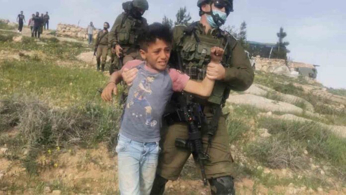 El ejército israelí mata a un niño palestino de 12 años con un tiro en el pecho