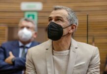 Varios actores de renombre atizan fuerte a Toni Cantó en las RRSS Varios actores de renombre atizan fuerte a Toni Cantó en las RRSS