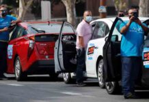 Sin sorpresas, Uber y Lyft mintieron sobre lo de ayudar a los trabajadores Sin sorpresas, Uber y Lyft mintieron sobre lo de ayudar a los trabajadores