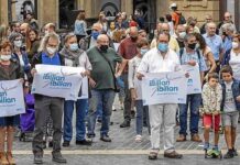 Sarek realiza mítines en decenas de localidades para denunciar las cadenas perpetuas Sarek realiza mítines en decenas de localidades para denunciar las cadenas perpetuas