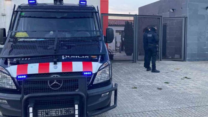 Detenidos cuatro policías locales de Llinars del Vallès por tráfico de drogas