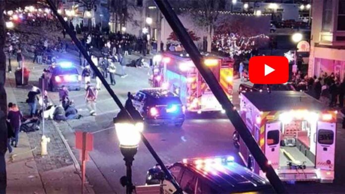Cinco muertos y 40 heridos por un atropello en un desfile navideño en Wisconsin