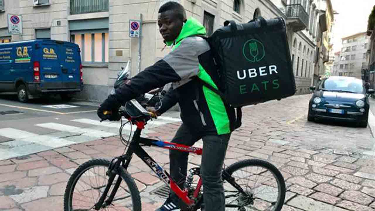 La justicia condena a Uber Italia. 'Los Riders fueron explotados e insultados'