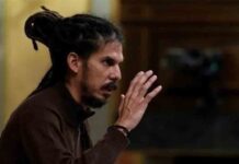 Alberto Rodríguez pide a Meritxell Batet que le devuelva su escaño Alberto Rodríguez pide a Meritxell Batet que le devuelva su escaño