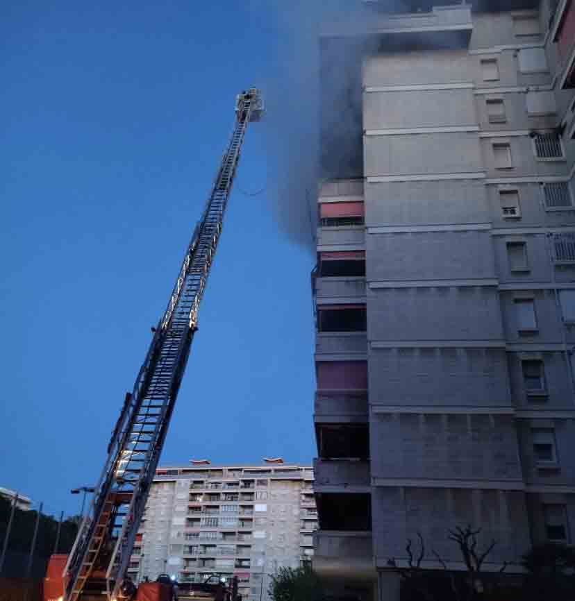 Dos muertos en el incendio de un piso en Vilassar de Mar