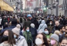 La transmisión comunitaria es el mayor factor de los casos de ómicron en España La transmisión comunitaria es el mayor factor de los casos de ómicron en España