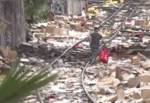 Ladrones de trenes saquean los vagones con compras online en Los Ángeles Ladrones de trenes saquean los vagones con compras online en Los Ángeles