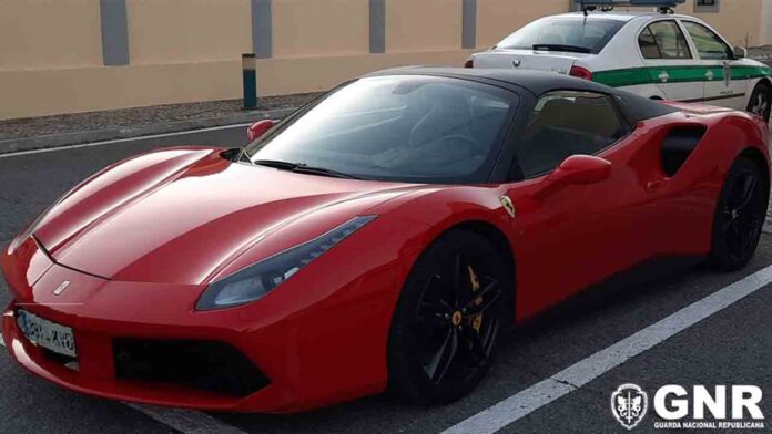 Recuperan en Portugal un Ferrari F8 robado en España