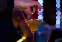 Ocho detenidos por drogar y abusar de dos mujeres en una discoteca Ocho detenidos por drogar y abusar de dos mujeres en una discoteca