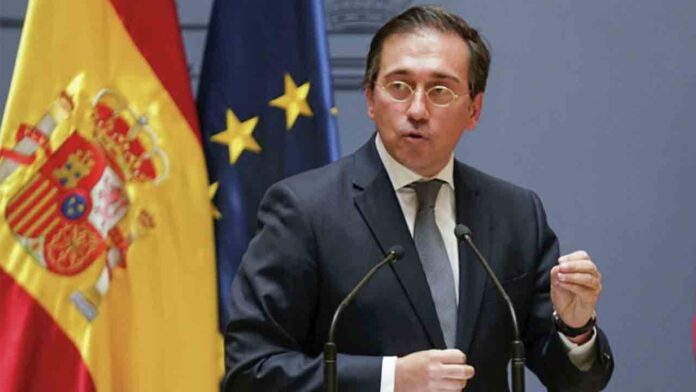 El Ministerio de Exteriores recomienda a los españoles que abandonen Ucrania