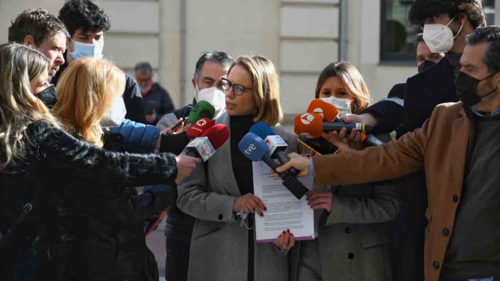 Podemos presenta denuncia por el contrato de Ayuso en la Fiscalía ...
