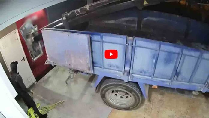 8 detenidos que robaban los cajeros automáticos con un camión grúa