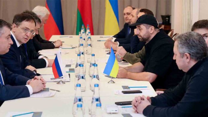 Ucrania y Rusia retoman hoy las conversaciones para el alto el fuego