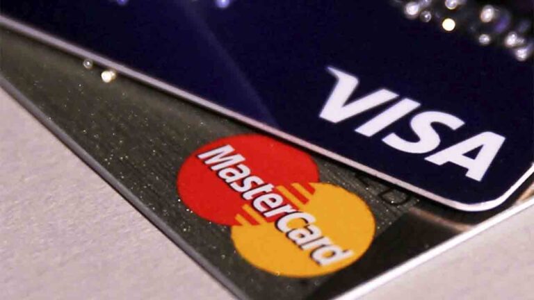 Las tarjetas Visa y Mastercard dejarán de funcionar en Rusia