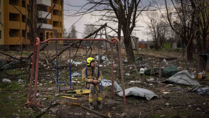 Rusia anuncia alto el fuego para la evacuación de civiles de Mariupol