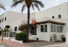 Detenido otro pirata del transporte en Ibiza tras intentar atropellar a un policía Detenido otro pirata del transporte en Ibiza tras intentar atropellar a un policía