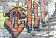 Dañan el monumento histórico ‘Pilar de Almenara’ con graffitis Dañan el monumento histórico 'Pilar de Almenara' con graffitis