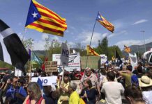 Primera protesta de los opositores a los Juegos Olímpicos de Invierno en el Pirineo Primera protesta de los opositores a los Juegos Olímpicos de Invierno en el Pirineo