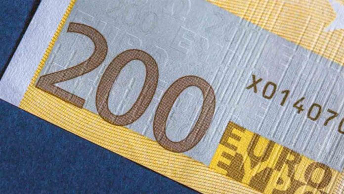 ¿Quién y cómo se puede acceder a la ayuda de 200 euros del Gobierno?