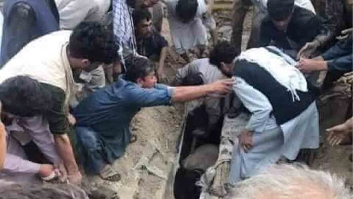 Un terremoto en Afganistán deja al menos 250 muertos