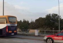 Detienen al conductor de un autobús en Navarra por esnifar droga mientras conducía Detienen al conductor de un autobús en Navarra por esnifar droga mientras conducía